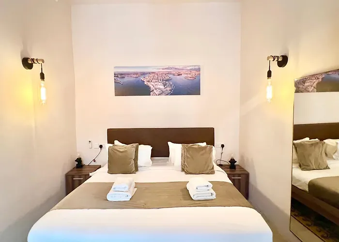 Entire Historical Palacinho De Sao Antonio Holiday home